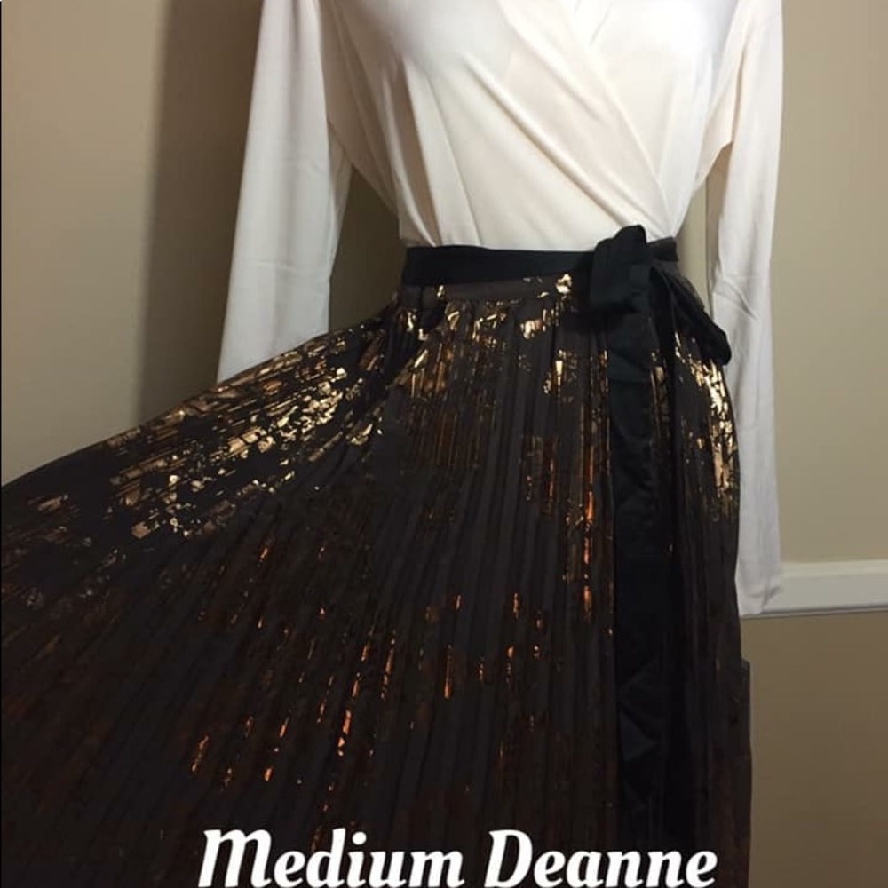 Medium LuLaRoe Deanne